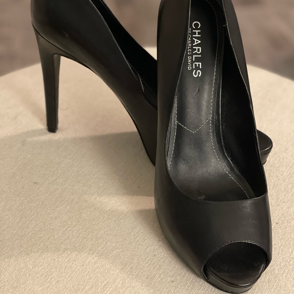 Charles David black stilettos 9.5